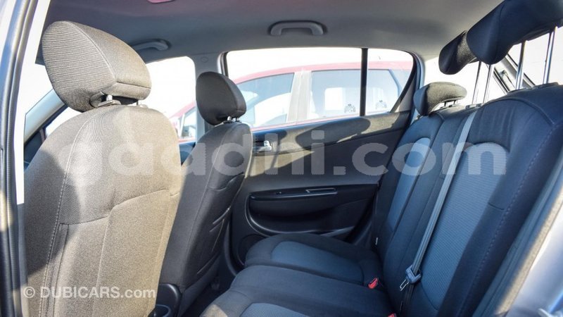 Big with watermark hyundai i20 somalia import dubai 2929