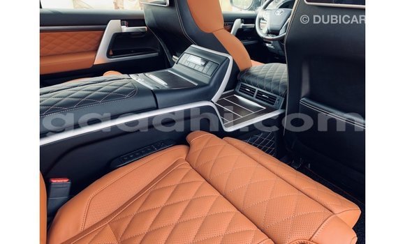 اشتري Imported Toyota Land Cruiser أسود سيارة في Import - Dubai في الصومال اشتري Imported Toyota Land Cruiser أسود سيارة في Import - Dubai في الصومال