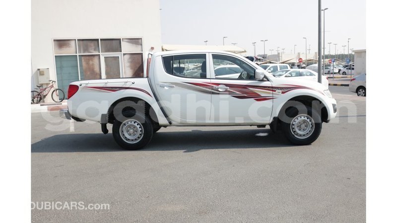 Big with watermark mitsubishi l200 somalia import dubai 2937