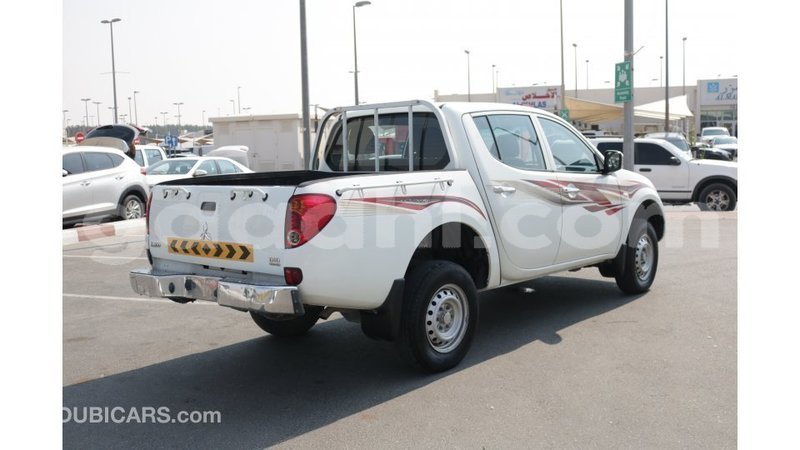 Big with watermark mitsubishi l200 somalia import dubai 2937