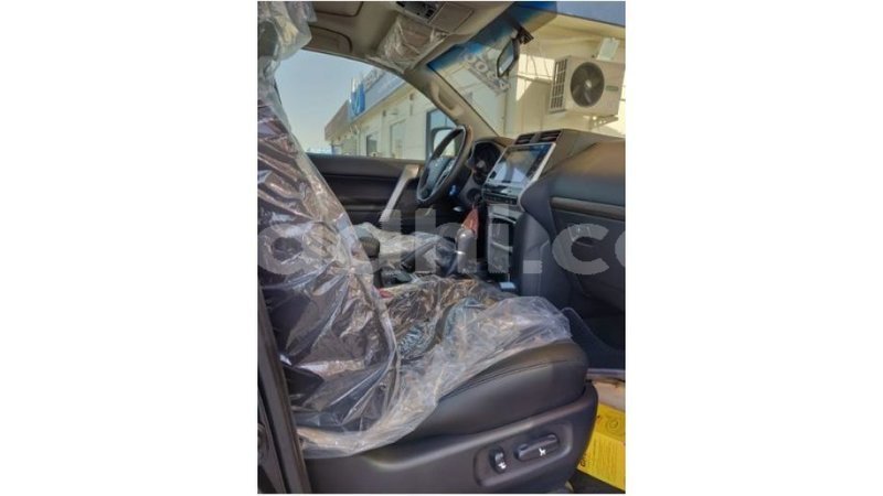 Big with watermark toyota prado somalia import dubai 2938