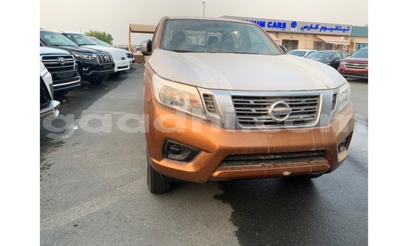 اشتري Imported Nissan Navara آخر سيارة في Import - Dubai في الصومال اشتري Imported Nissan Navara آخر سيارة في Import - Dubai في الصومال
