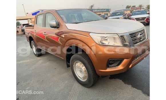 اشتري Imported Nissan Navara آخر سيارة في Import - Dubai في الصومال اشتري Imported Nissan Navara آخر سيارة في Import - Dubai في الصومال