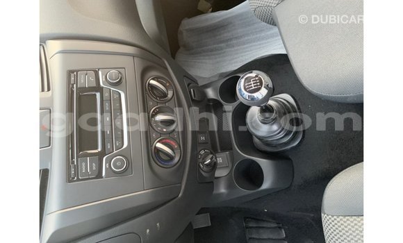 اشتري Imported Nissan Navara آخر سيارة في Import - Dubai في الصومال اشتري Imported Nissan Navara آخر سيارة في Import - Dubai في الصومال