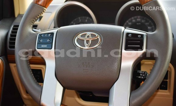 Imported Toyota Prado White Makiinaa iti Import - Dubai keessatti Somalia keessatti Imported Toyota Prado White Makiinaa iti Import - Dubai keessatti Somalia keessatti