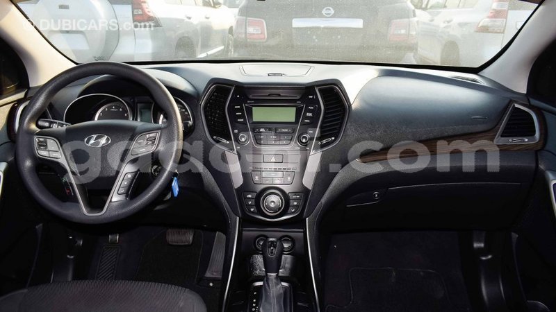 Big with watermark hyundai santa fe somalia import dubai 2943