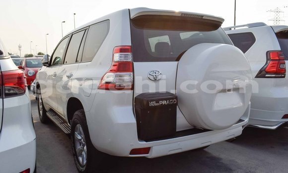Imported Toyota Prado White Makiinaa iti Import - Dubai keessatti Somalia keessatti Imported Toyota Prado White Makiinaa iti Import - Dubai keessatti Somalia keessatti