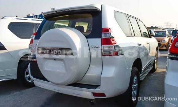 Imported Toyota Prado White Makiinaa iti Import - Dubai keessatti Somalia keessatti Imported Toyota Prado White Makiinaa iti Import - Dubai keessatti Somalia keessatti