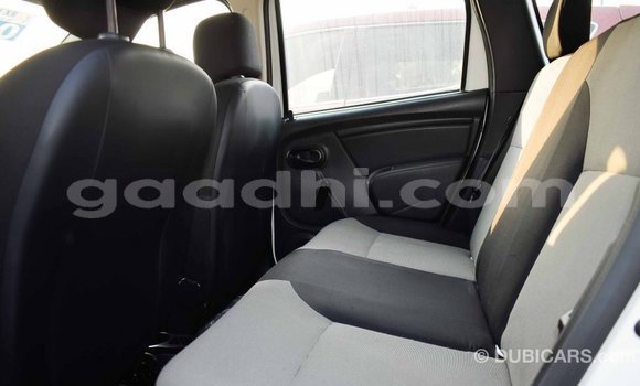 Imported Renault Duster White Makiinaa iti Import - Dubai keessatti Somalia keessatti Imported Renault Duster White Makiinaa iti Import - Dubai keessatti Somalia keessatti