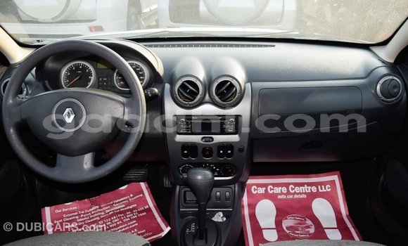 Imported Renault Duster White Makiinaa iti Import - Dubai keessatti Somalia keessatti Imported Renault Duster White Makiinaa iti Import - Dubai keessatti Somalia keessatti