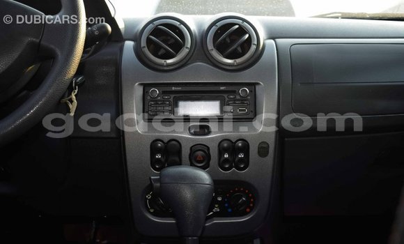 Imported Renault Duster White Makiinaa iti Import - Dubai keessatti Somalia keessatti Imported Renault Duster White Makiinaa iti Import - Dubai keessatti Somalia keessatti