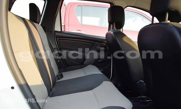 Imported Renault Duster White Makiinaa iti Import - Dubai keessatti Somalia keessatti Imported Renault Duster White Makiinaa iti Import - Dubai keessatti Somalia keessatti