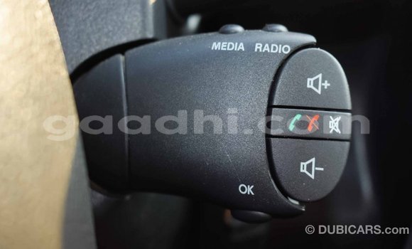 Imported Renault Duster White Makiinaa iti Import - Dubai keessatti Somalia keessatti Imported Renault Duster White Makiinaa iti Import - Dubai keessatti Somalia keessatti