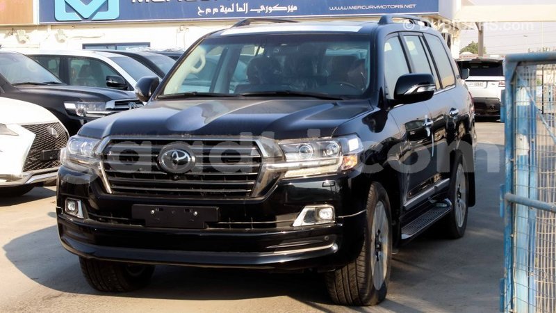 Big with watermark toyota land cruiser somalia import dubai 2955