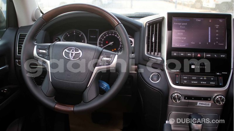 Big with watermark toyota land cruiser somalia import dubai 2955