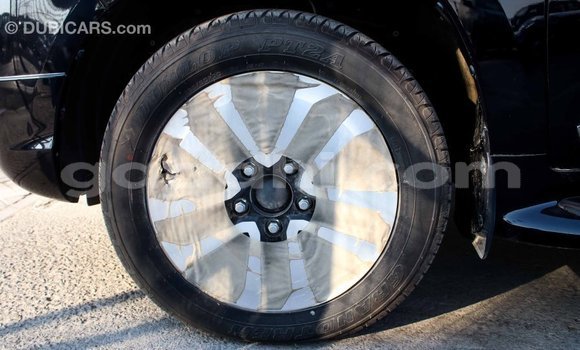 Imported Toyota Land Cruiser Black Makiinaa iti Import - Dubai keessatti Somalia keessatti Imported Toyota Land Cruiser Black Makiinaa iti Import - Dubai keessatti Somalia keessatti