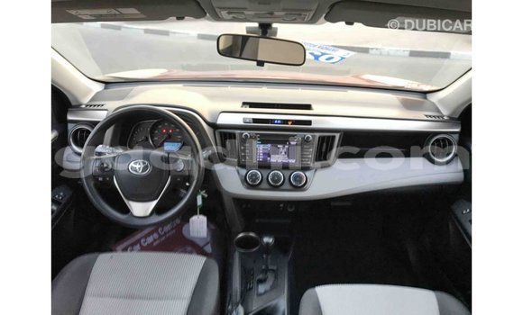 اشتري Imported Toyota HiAce أحمر شاحنة في Import - Dubai في الصومال اشتري Imported Toyota HiAce أحمر شاحنة في Import - Dubai في الصومال