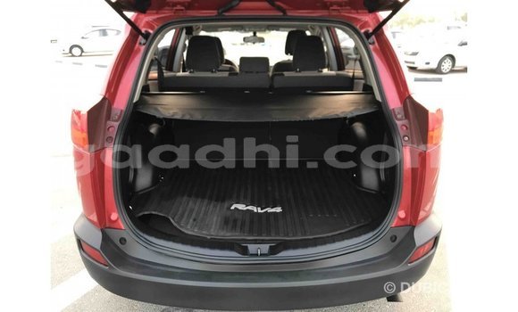 اشتري Imported Toyota HiAce أحمر شاحنة في Import - Dubai في الصومال اشتري Imported Toyota HiAce أحمر شاحنة في Import - Dubai في الصومال