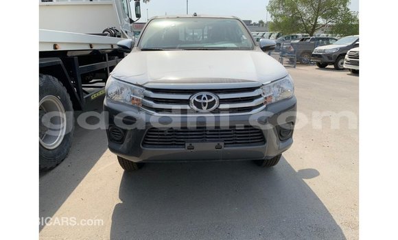 اشتري Imported Toyota Hilux آخر سيارة في Import - Dubai في الصومال اشتري Imported Toyota Hilux آخر سيارة في Import - Dubai في الصومال