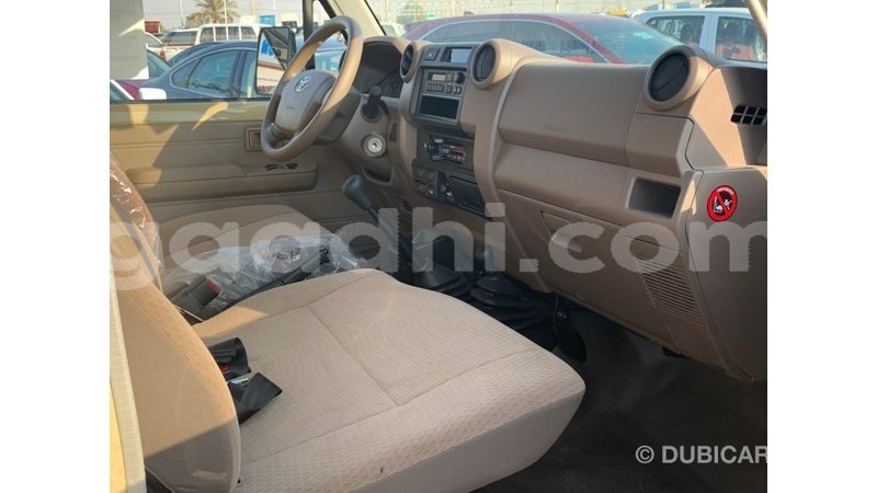 Big with watermark toyota land cruiser somalia import dubai 2965