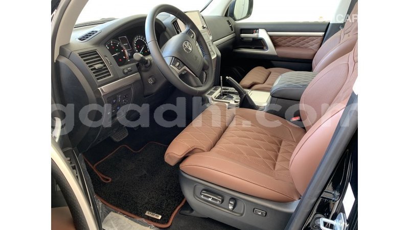 Big with watermark toyota land cruiser somalia import dubai 2966