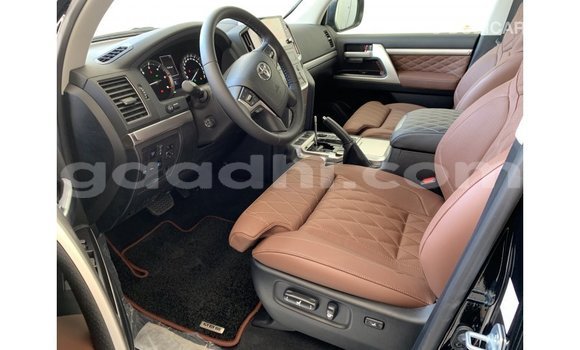 اشتري Imported Toyota Land Cruiser أسود سيارة في Import - Dubai في الصومال اشتري Imported Toyota Land Cruiser أسود سيارة في Import - Dubai في الصومال