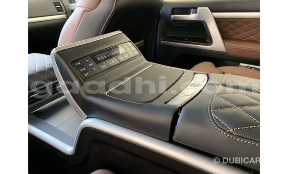 اشتري Imported Toyota Land Cruiser أسود سيارة في Import - Dubai في الصومال اشتري Imported Toyota Land Cruiser أسود سيارة في Import - Dubai في الصومال