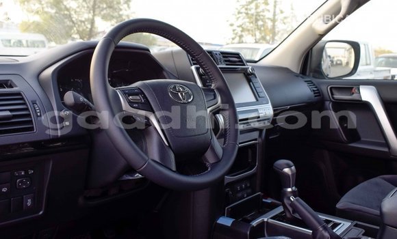 اشتري Imported Toyota Prado أسود سيارة في Import - Dubai في الصومال اشتري Imported Toyota Prado أسود سيارة في Import - Dubai في الصومال
