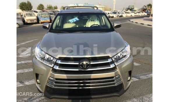 ይግዙ Imported Toyota Highlander ሌላ መኪና በ Import - Dubai በ ሶማሊያ ይግዙ Imported Toyota Highlander ሌላ መኪና በ Import - Dubai በ ሶማሊያ