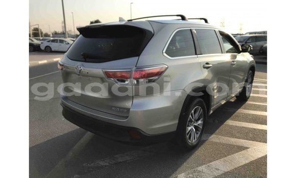 ይግዙ Imported Toyota Highlander ሌላ መኪና በ Import - Dubai በ ሶማሊያ ይግዙ Imported Toyota Highlander ሌላ መኪና በ Import - Dubai በ ሶማሊያ