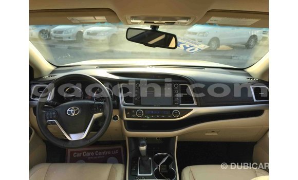 ይግዙ Imported Toyota Highlander ሌላ መኪና በ Import - Dubai በ ሶማሊያ ይግዙ Imported Toyota Highlander ሌላ መኪና በ Import - Dubai በ ሶማሊያ