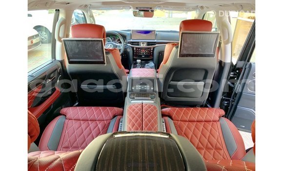 اشتري Imported Lexus LX أسود سيارة في Import - Dubai في الصومال اشتري Imported Lexus LX أسود سيارة في Import - Dubai في الصومال