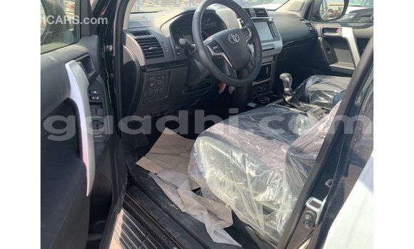 Imported Toyota Prado Black Makiinaa iti Import - Dubai keessatti Somalia keessatti Imported Toyota Prado Black Makiinaa iti Import - Dubai keessatti Somalia keessatti