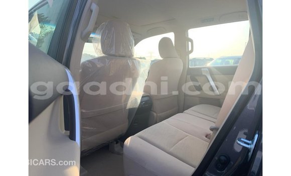 اشتري Imported Toyota Prado آخر سيارة في Import - Dubai في الصومال اشتري Imported Toyota Prado آخر سيارة في Import - Dubai في الصومال