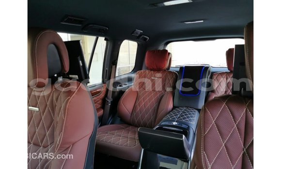 Imported Lexus LX Black Makiinaa iti Import - Dubai keessatti Somalia keessatti Imported Lexus LX Black Makiinaa iti Import - Dubai keessatti Somalia keessatti