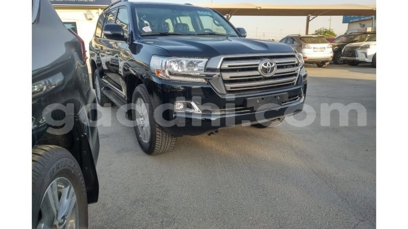 Big with watermark toyota land cruiser somalia import dubai 2979