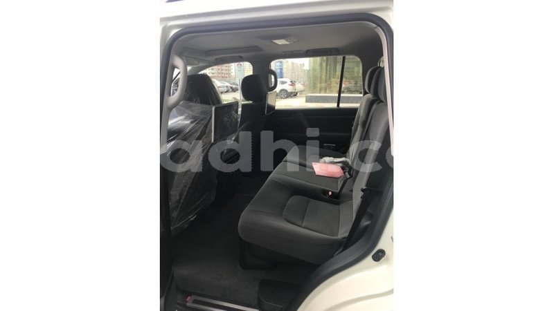 Big with watermark toyota land cruiser somalia import dubai 2981