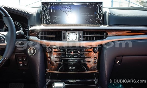 اشتري Imported Lexus LX أبيض سيارة في Import - Dubai في الصومال اشتري Imported Lexus LX أبيض سيارة في Import - Dubai في الصومال