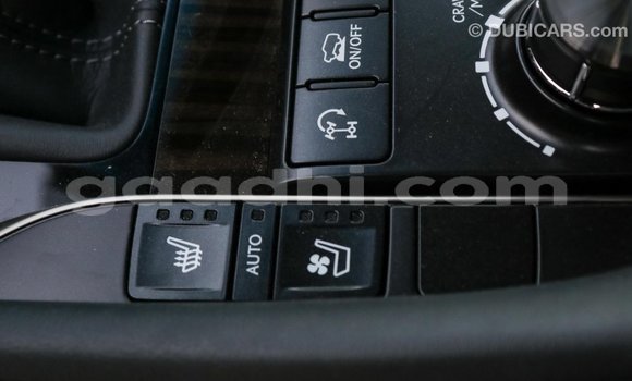 اشتري Imported Lexus LX أزرق سيارة في Import - Dubai في الصومال اشتري Imported Lexus LX أزرق سيارة في Import - Dubai في الصومال