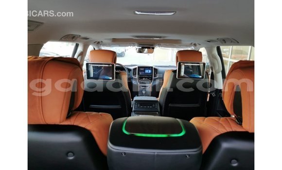 Buy Import Toyota Land Cruiser Black Car in Import - Dubai in Somalia Buy Import Toyota Land Cruiser Black Car in Import - Dubai in Somalia