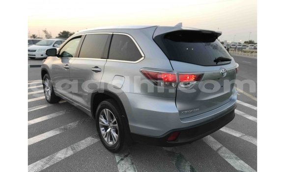 ይግዙ Imported Toyota Highlander ሌላ መኪና በ Import - Dubai በ ሶማሊያ ይግዙ Imported Toyota Highlander ሌላ መኪና በ Import - Dubai በ ሶማሊያ