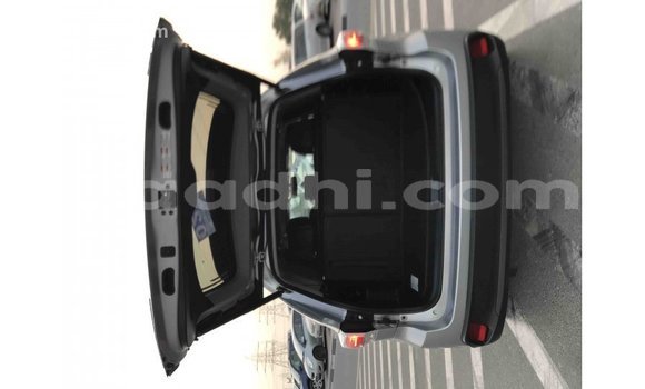 ይግዙ Imported Toyota Highlander ሌላ መኪና በ Import - Dubai በ ሶማሊያ ይግዙ Imported Toyota Highlander ሌላ መኪና በ Import - Dubai በ ሶማሊያ