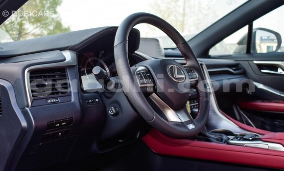 Imported Lexus RX 300 White Makiinaa iti Import - Dubai keessatti Somalia keessatti Imported Lexus RX 300 White Makiinaa iti Import - Dubai keessatti Somalia keessatti