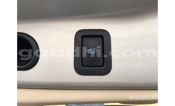 ይግዙ Imported Toyota Highlander ሌላ መኪና በ Import - Dubai በ ሶማሊያ ይግዙ Imported Toyota Highlander ሌላ መኪና በ Import - Dubai በ ሶማሊያ