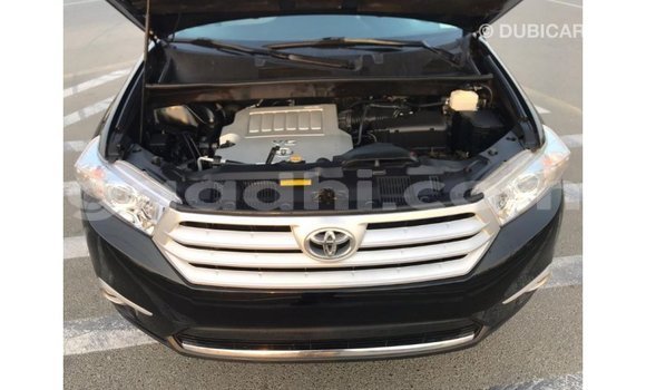 ይግዙ Imported Toyota Highlander ጥቁር መኪና በ Import - Dubai በ ሶማሊያ ይግዙ Imported Toyota Highlander ጥቁር መኪና በ Import - Dubai በ ሶማሊያ