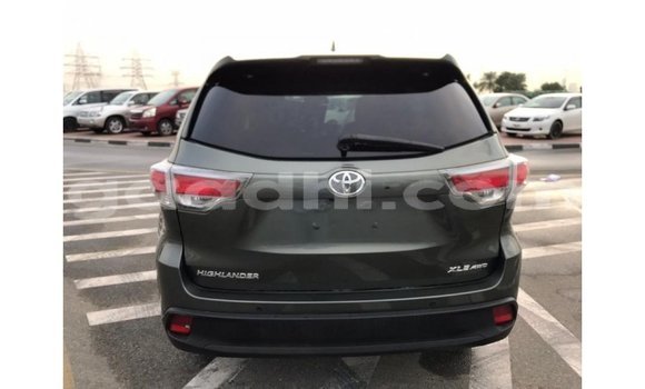 ይግዙ Imported Toyota Highlander ሌላ መኪና በ Import - Dubai በ ሶማሊያ ይግዙ Imported Toyota Highlander ሌላ መኪና በ Import - Dubai በ ሶማሊያ
