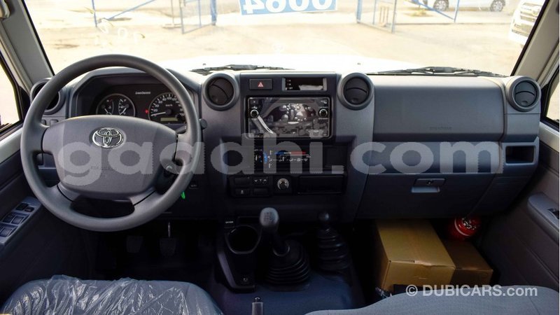 Big with watermark toyota land cruiser somalia import dubai 3006