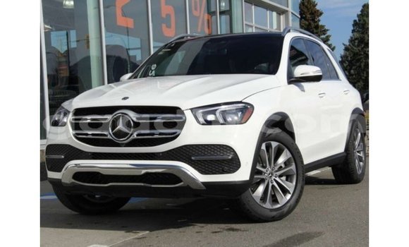 Imported Mercedes-Benz GLE White Makiinaa iti Import - Dubai keessatti Somalia keessatti Imported Mercedes-Benz GLE White Makiinaa iti Import - Dubai keessatti Somalia keessatti