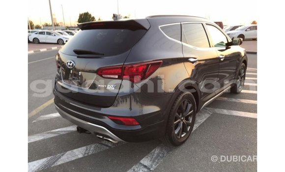 ይግዙ Imported Hyundai Santa Fe ጥቁር መኪና በ Import - Dubai በ ሶማሊያ ይግዙ Imported Hyundai Santa Fe ጥቁር መኪና በ Import - Dubai በ ሶማሊያ