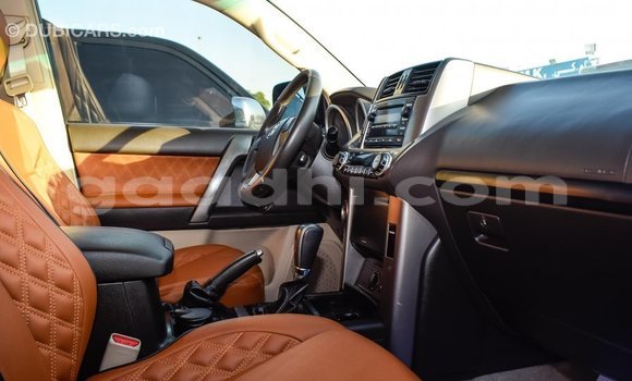 اشتري Imported Toyota Prado آخر سيارة في Import - Dubai في الصومال اشتري Imported Toyota Prado آخر سيارة في Import - Dubai في الصومال
